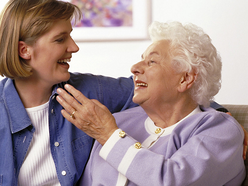 donna che ha patologie con la nipote